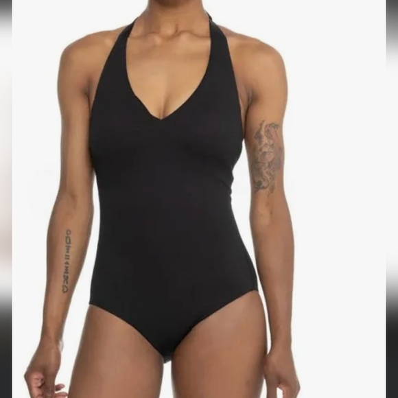 NWT SPANX Pique Shaping Halter One-Piece Swimsuit Very Black - Picture 1 of 12